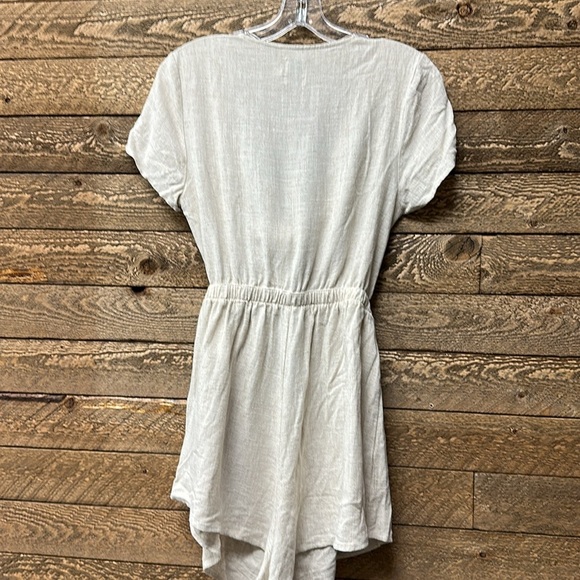 Princess Polly Ragnar Beige Linen Tie Front Romper size 6 - Picture 6 of 8